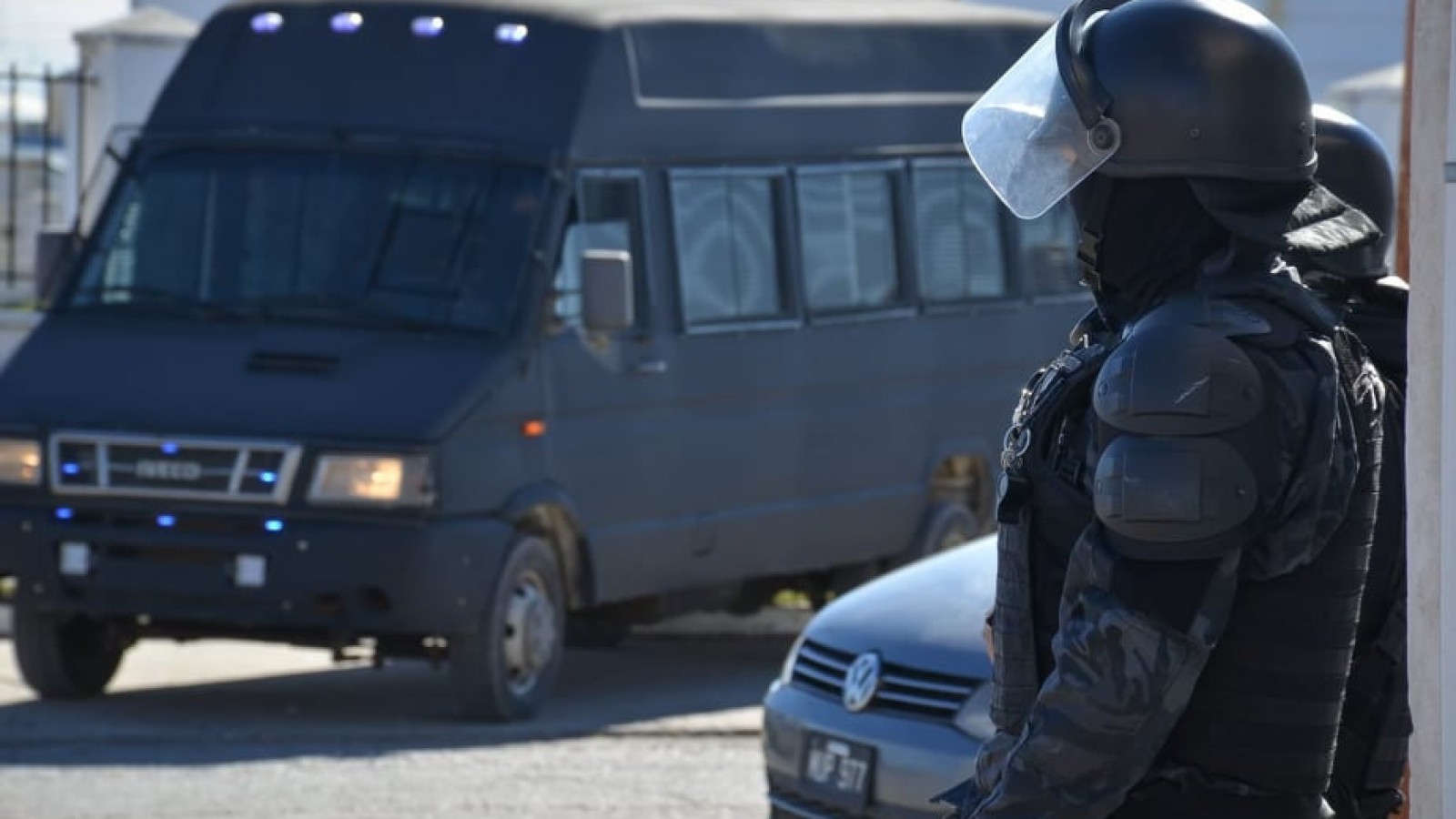 Allanamiento por agresiones y lesiones a una policía